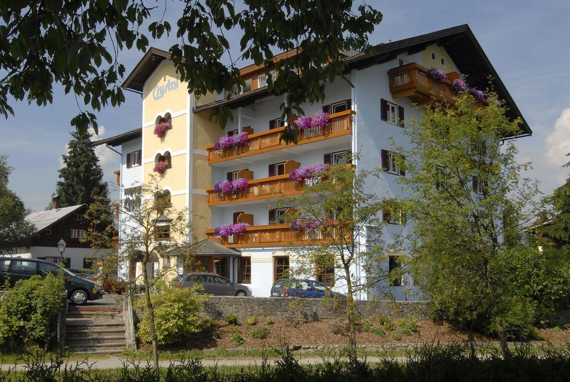 Classic Rooms By Crystal Sankt Johann in Tirol Exterior photo